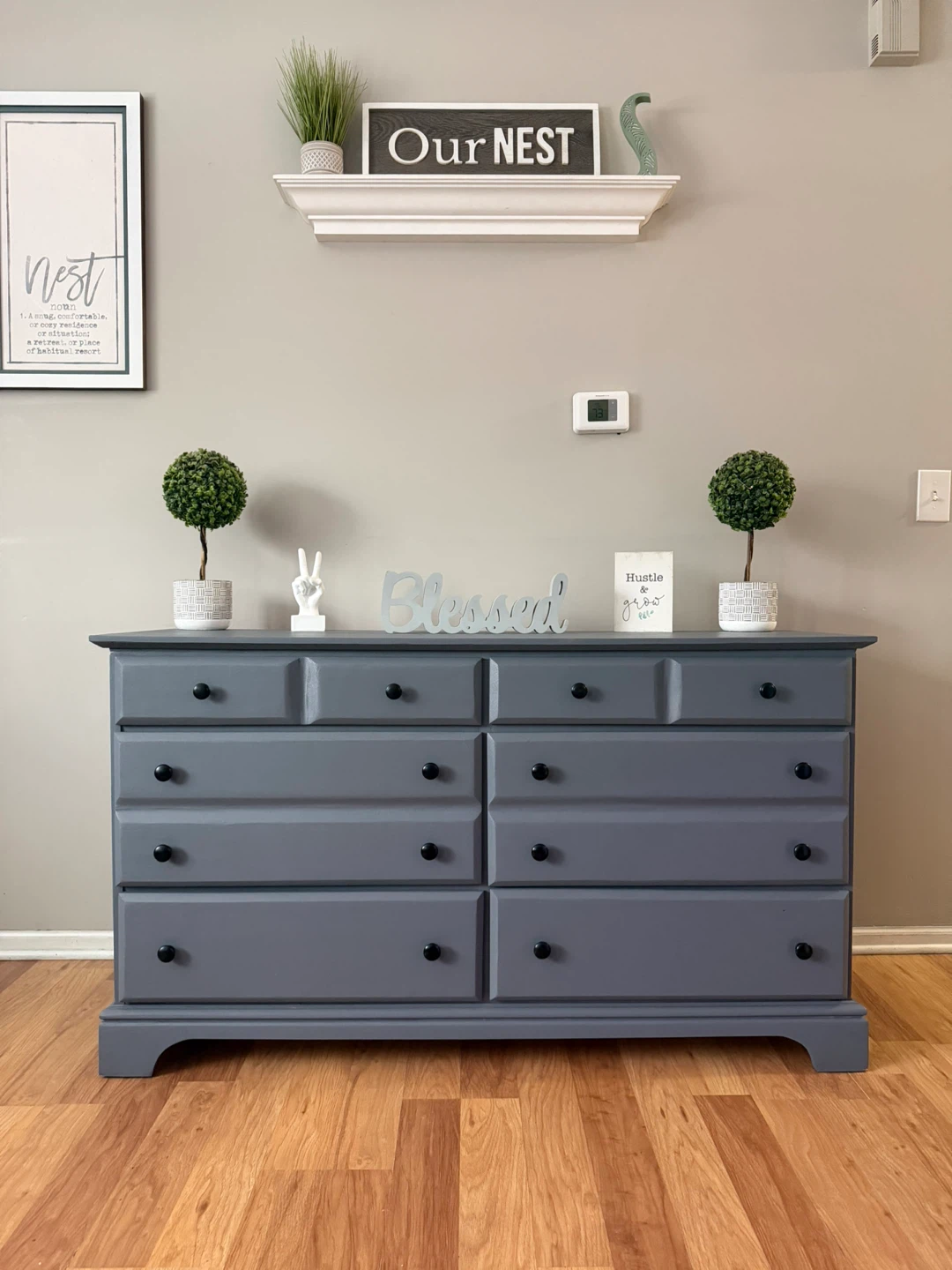 ✨🩶Gorgeous solid dresser🩶✨