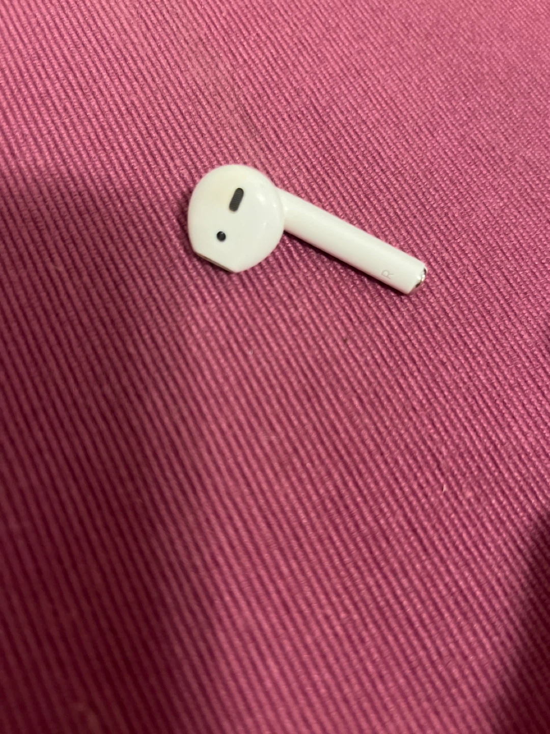 Apple AirPods (Right side only) - photo 2