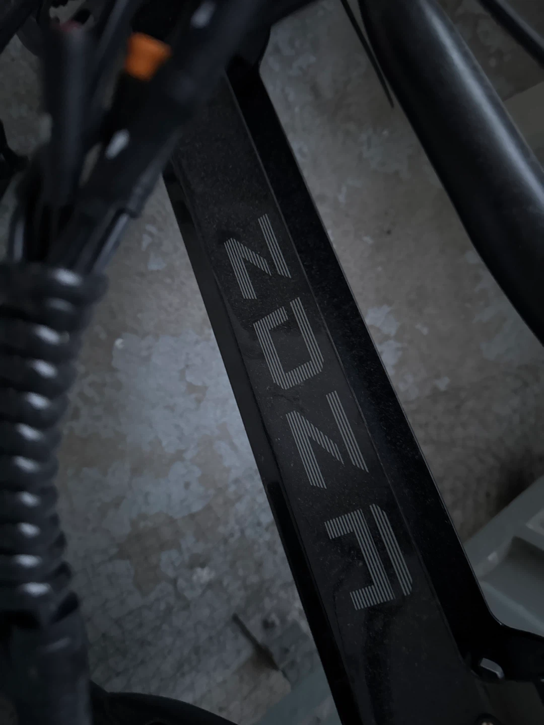 ZEZR Electric Bike