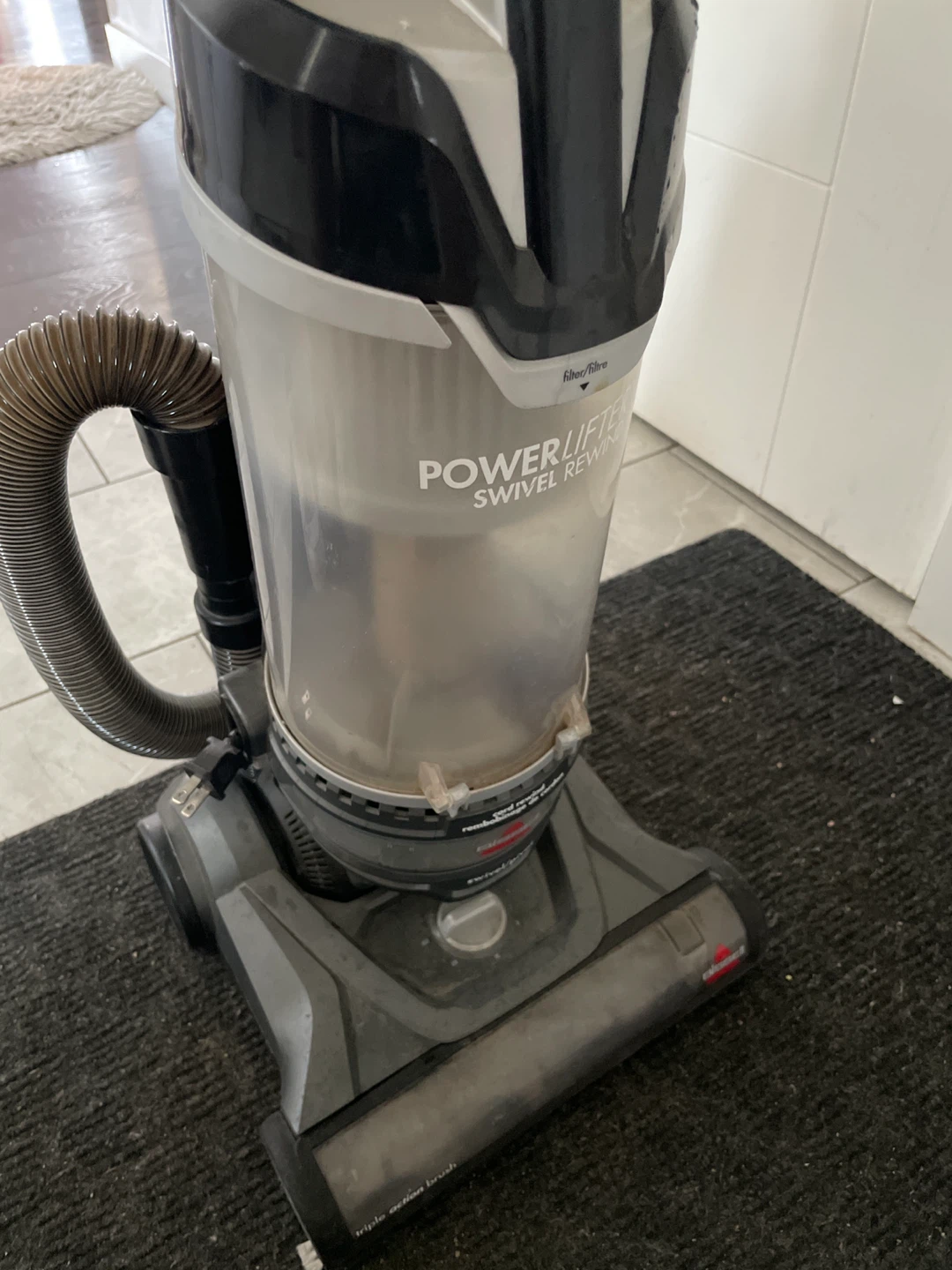 Bissell PowerLifter Swivel Rewind Vacuum Cleaner - photo 2