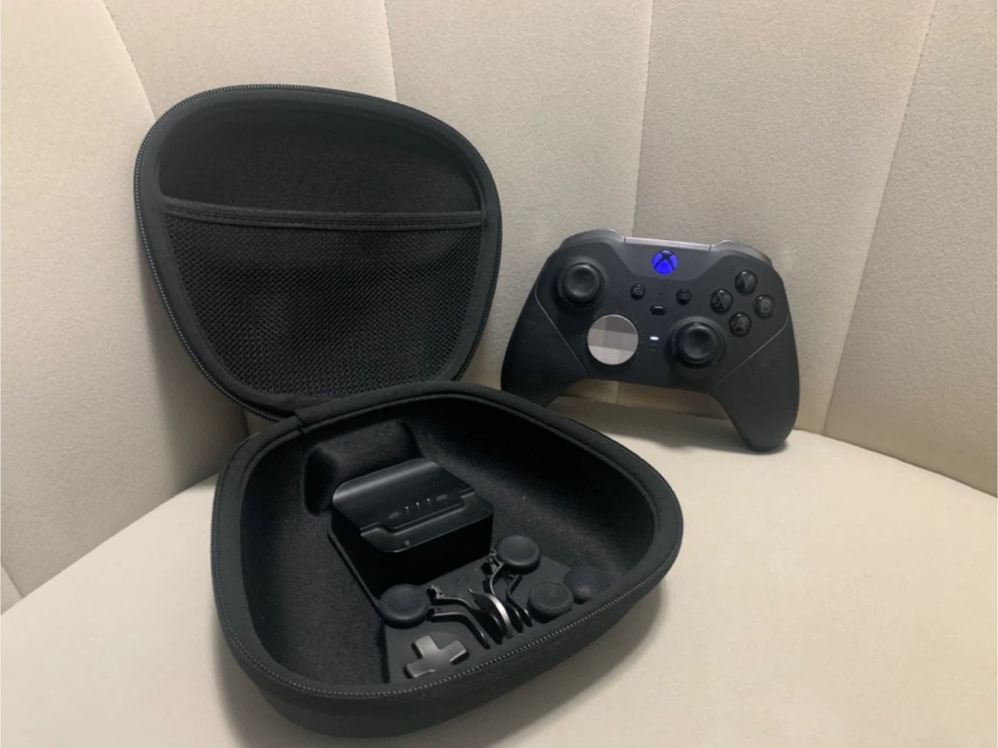 Xbox Elite Wireless Controller Series 2 - photo 2