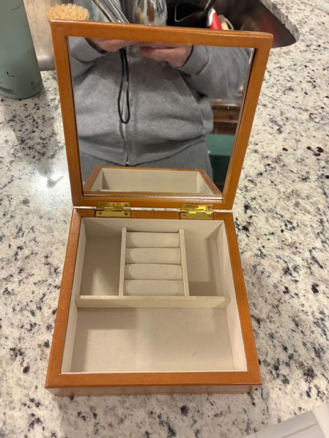 Wooden jewellery Box with Mirror - photo 2