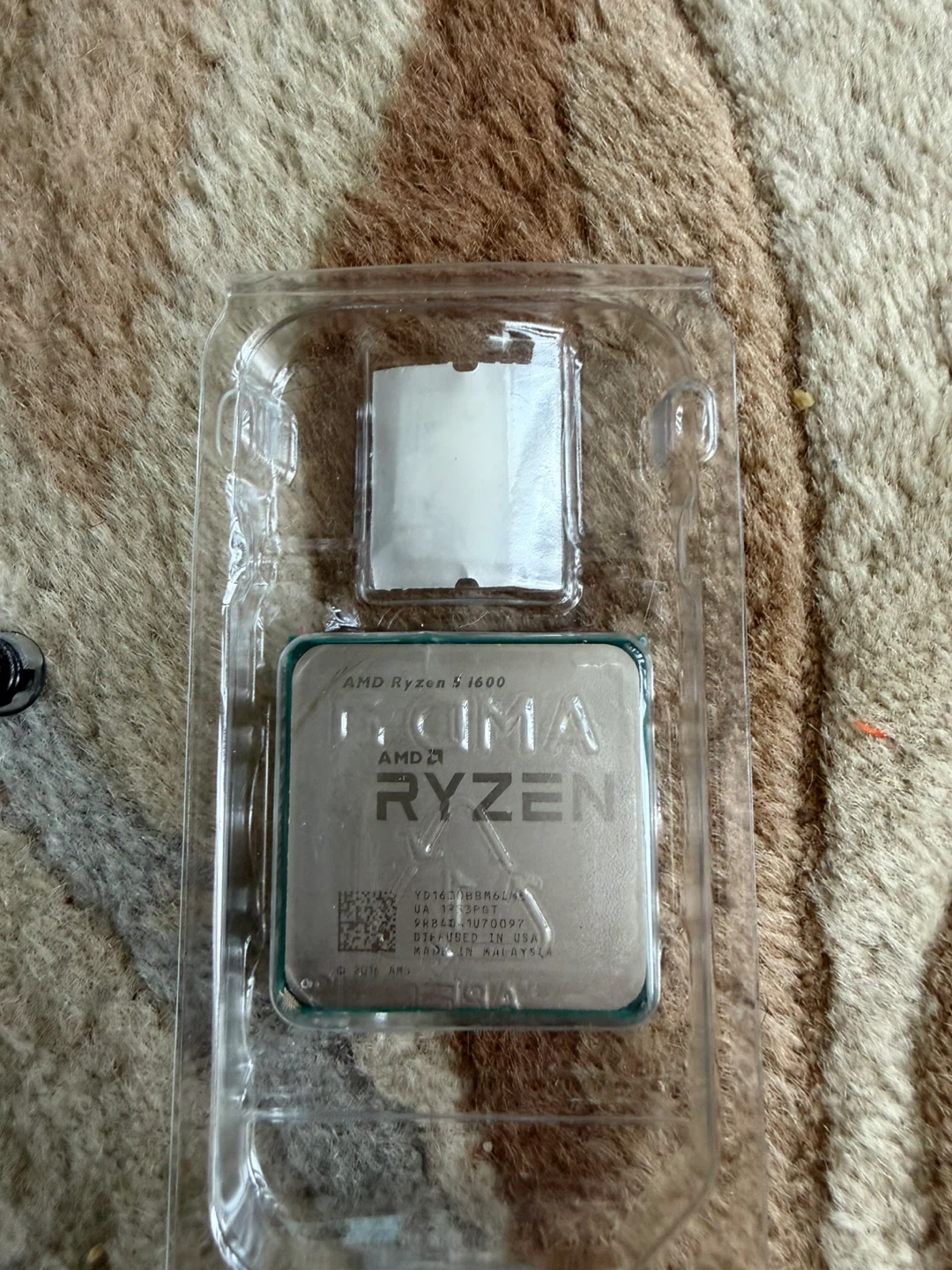 AMD Ryzen 5 1600 CPU + Original AMD Cooler - photo 2