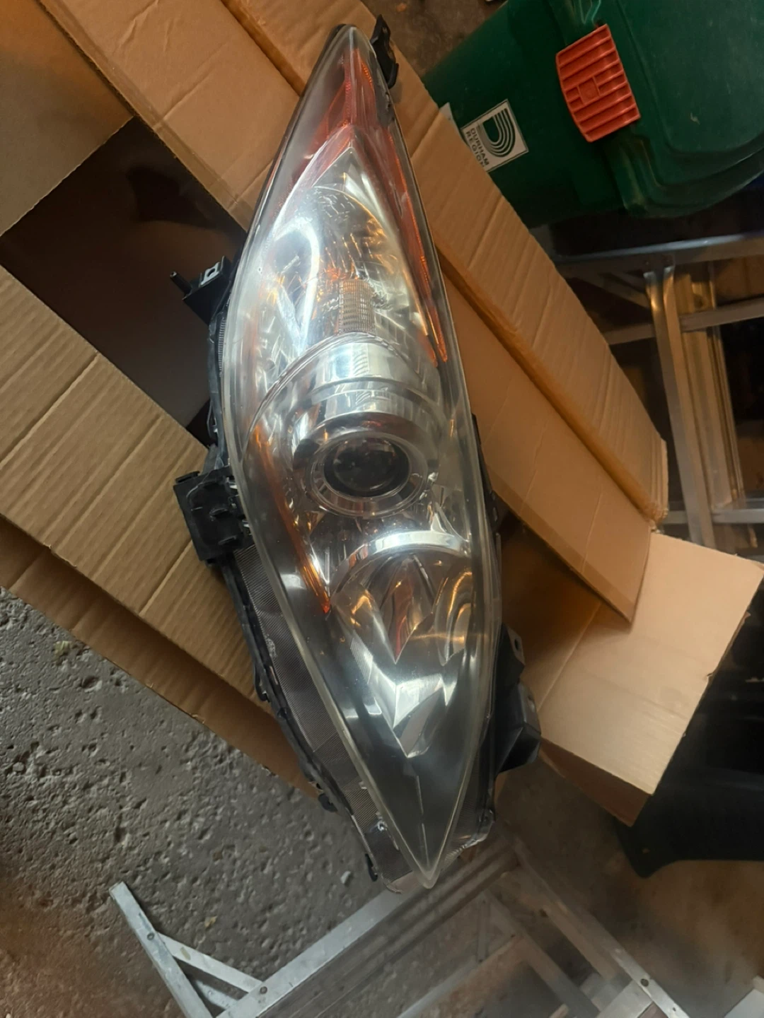 Mazda 3 Headlights for 2010 to 2013