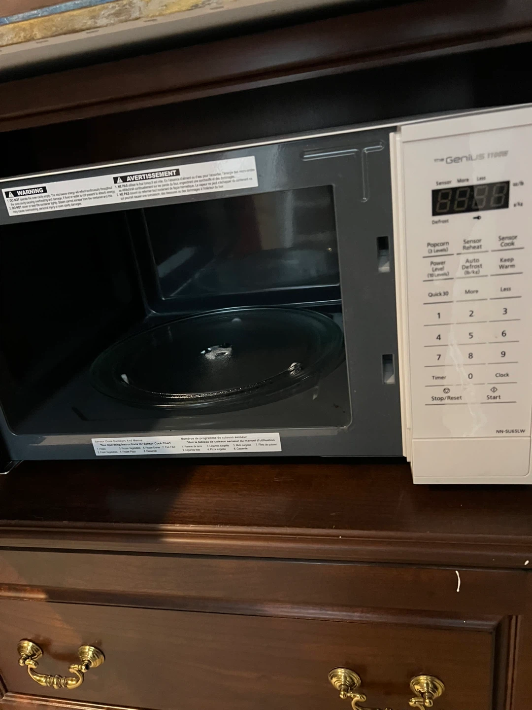 Panasonic Genius 1100W Microwave Oven - photo 4