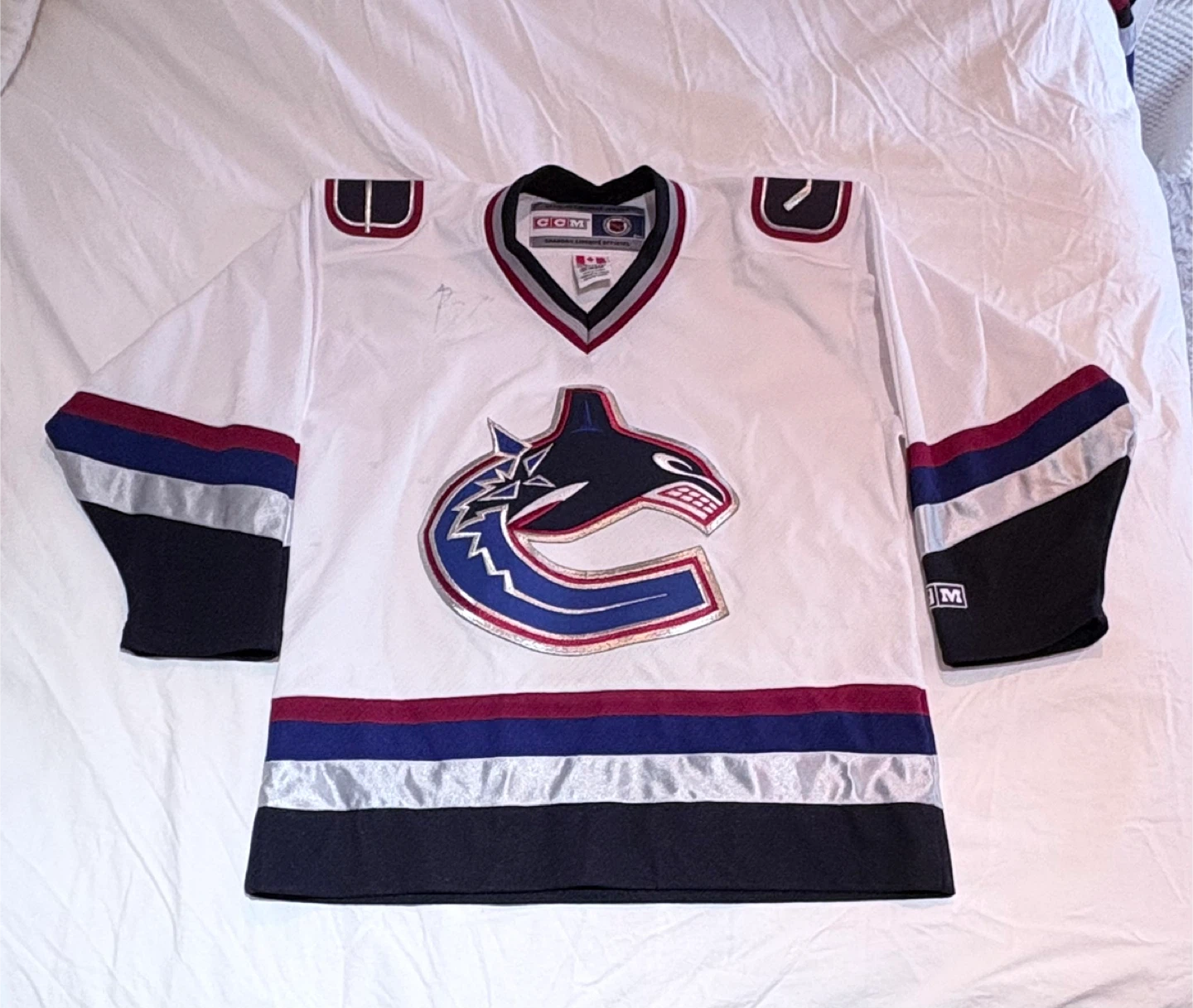 Vancouver Canucks CCM Hockey Jersey
