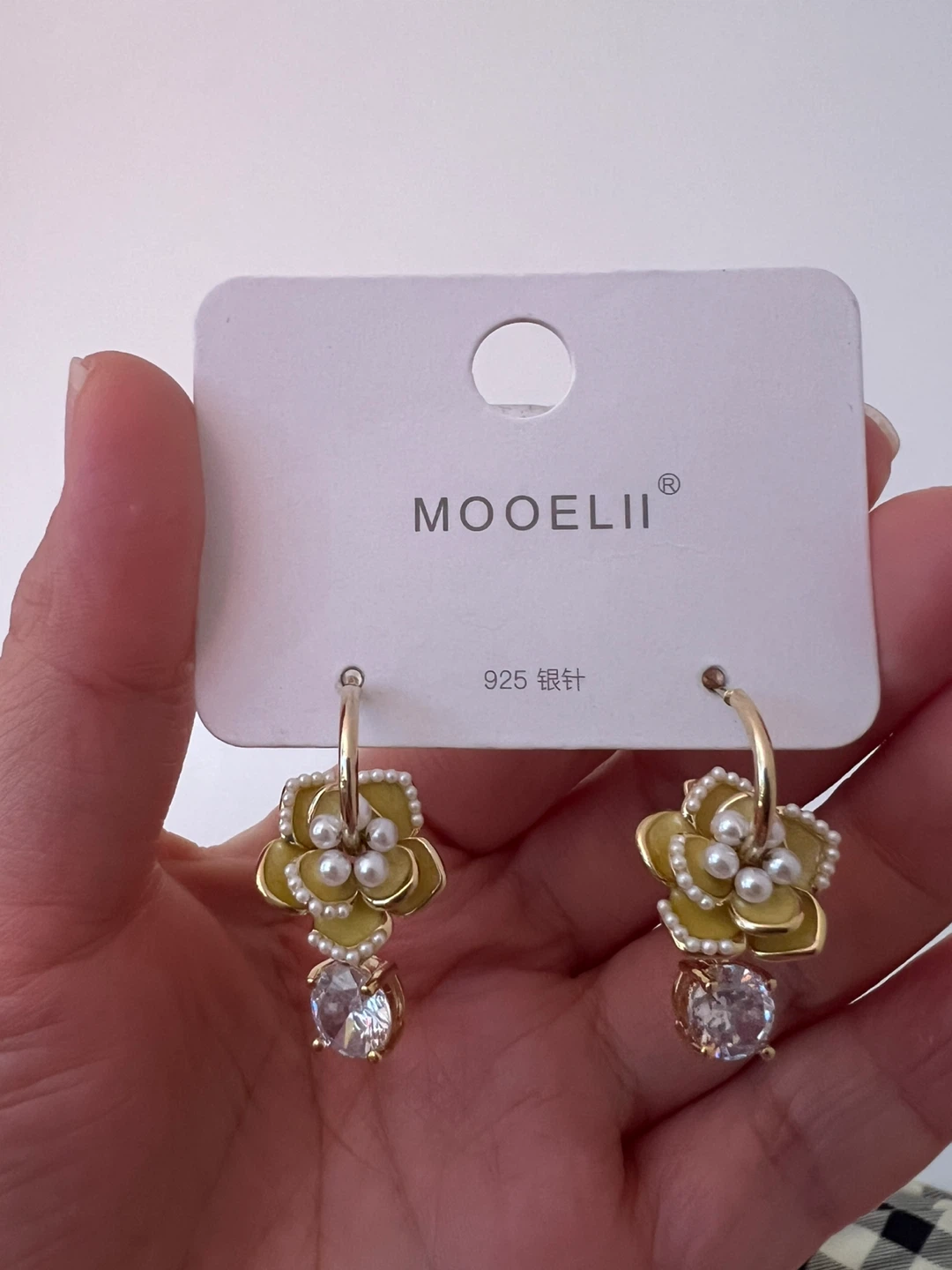 MOOELII Flower and Pearl Dangle Earrings with CZ