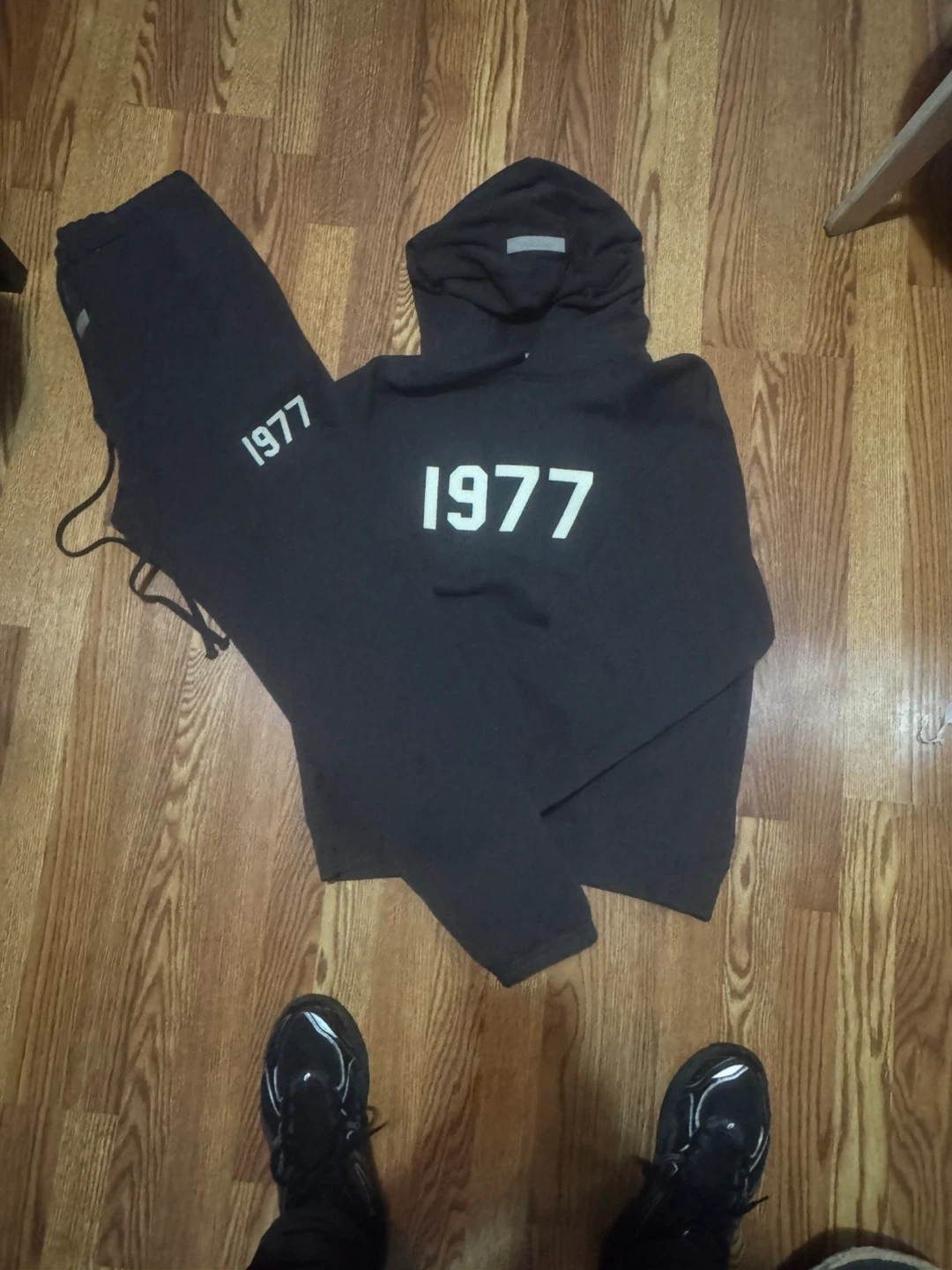 FEAR OF GOD ESSENTIALS 1977(shipping)