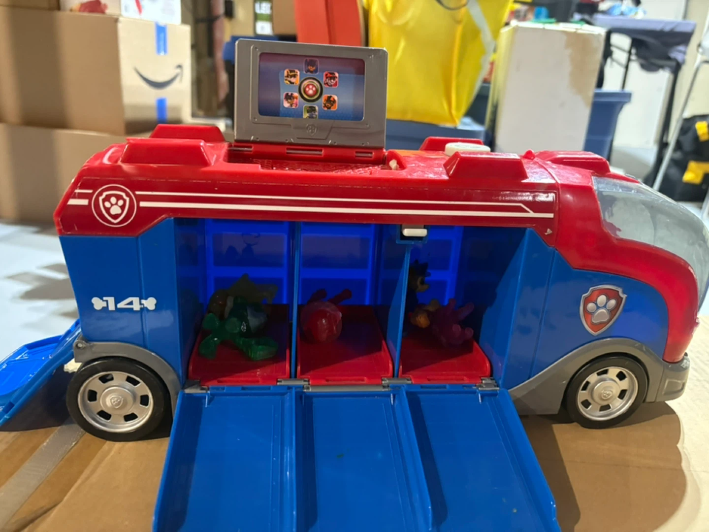 Paw Patrol The Movie Transforming Vehicle Playset - photo 4