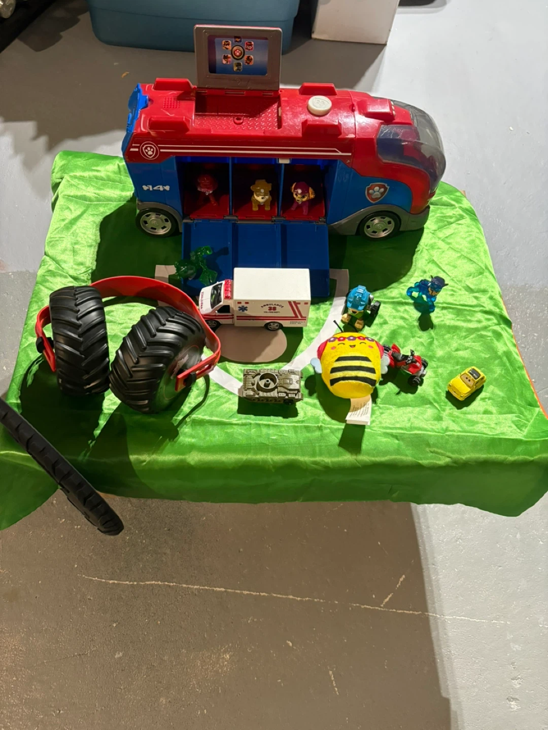 Paw Patrol The Movie Transforming Vehicle Playset