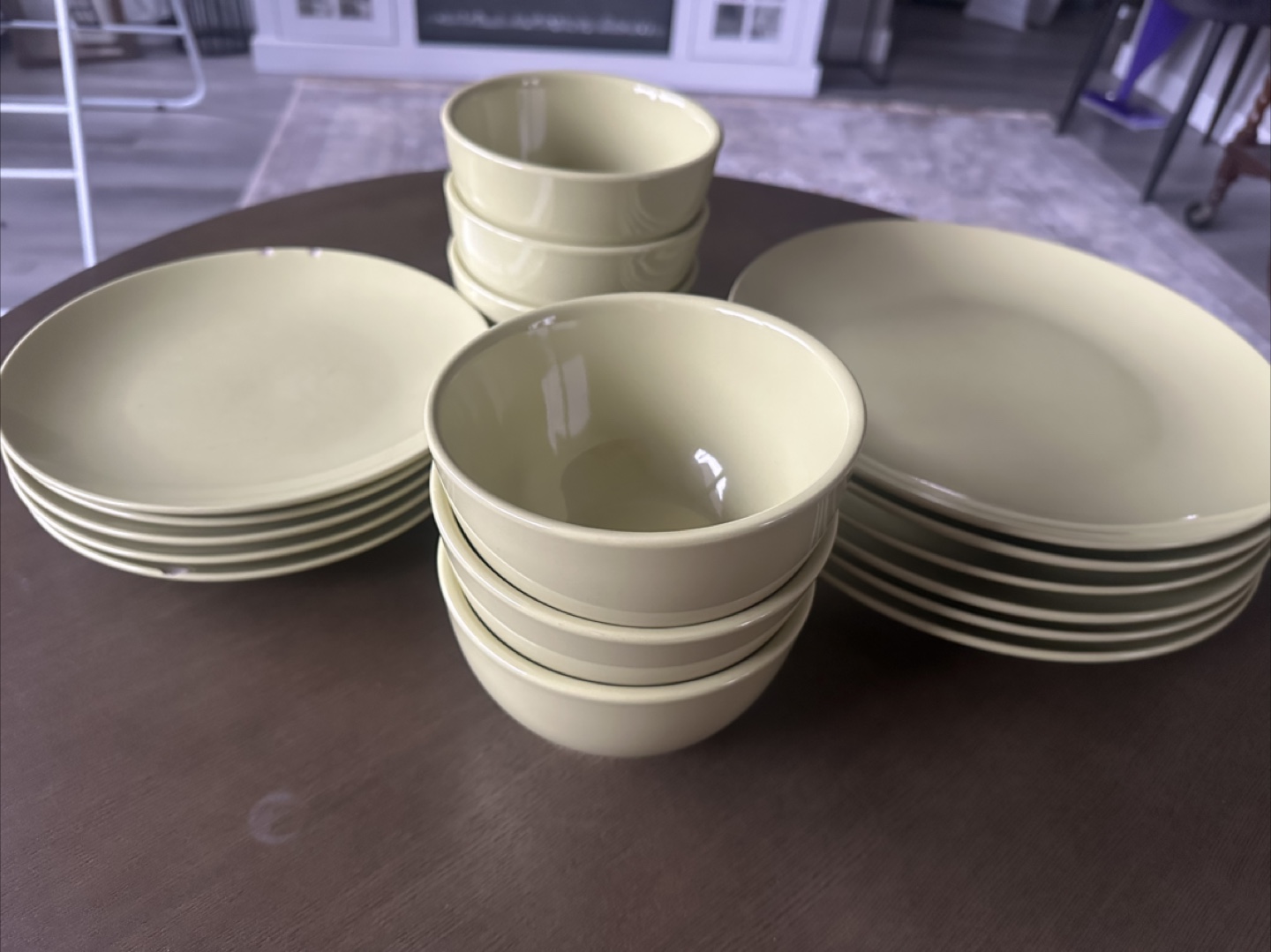 Set of all 6 green Ceramic Bowls and 11 Plates - photo 3