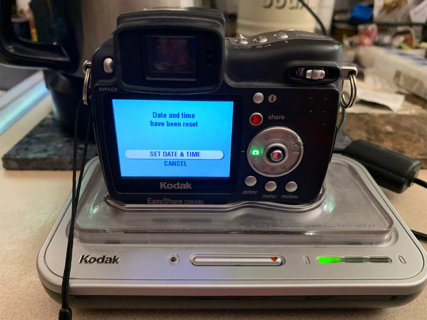 Kodak EasyShare DX6490 Digital Camera with Dock and Accessories