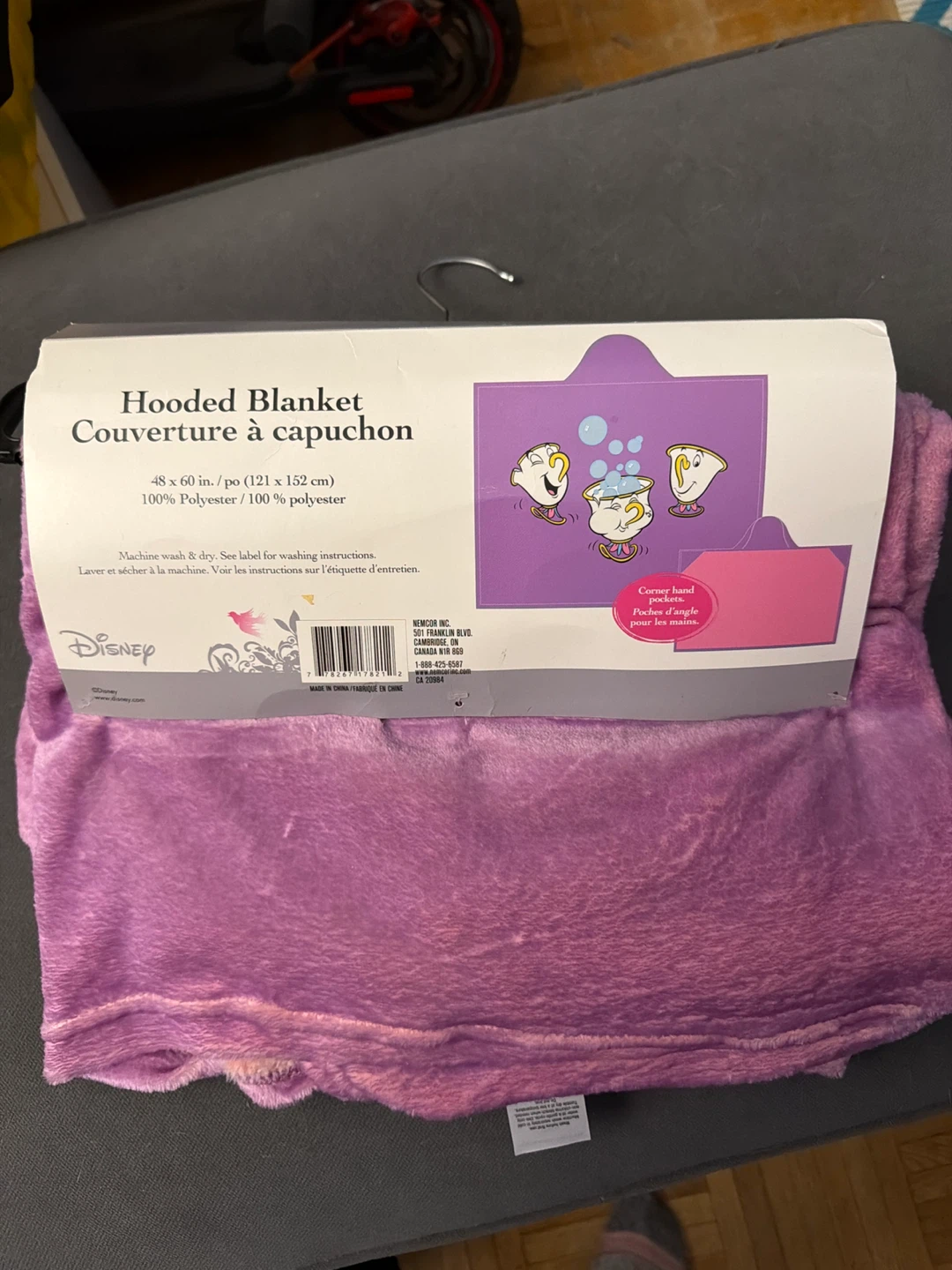 Disney Hooded Blanket - photo 2