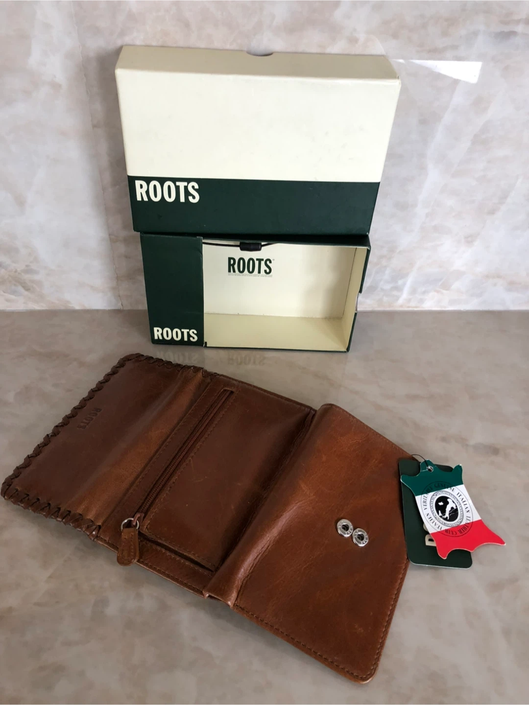 NEW Roots Brown Leather Wallet with Coin Pouch - photo 3