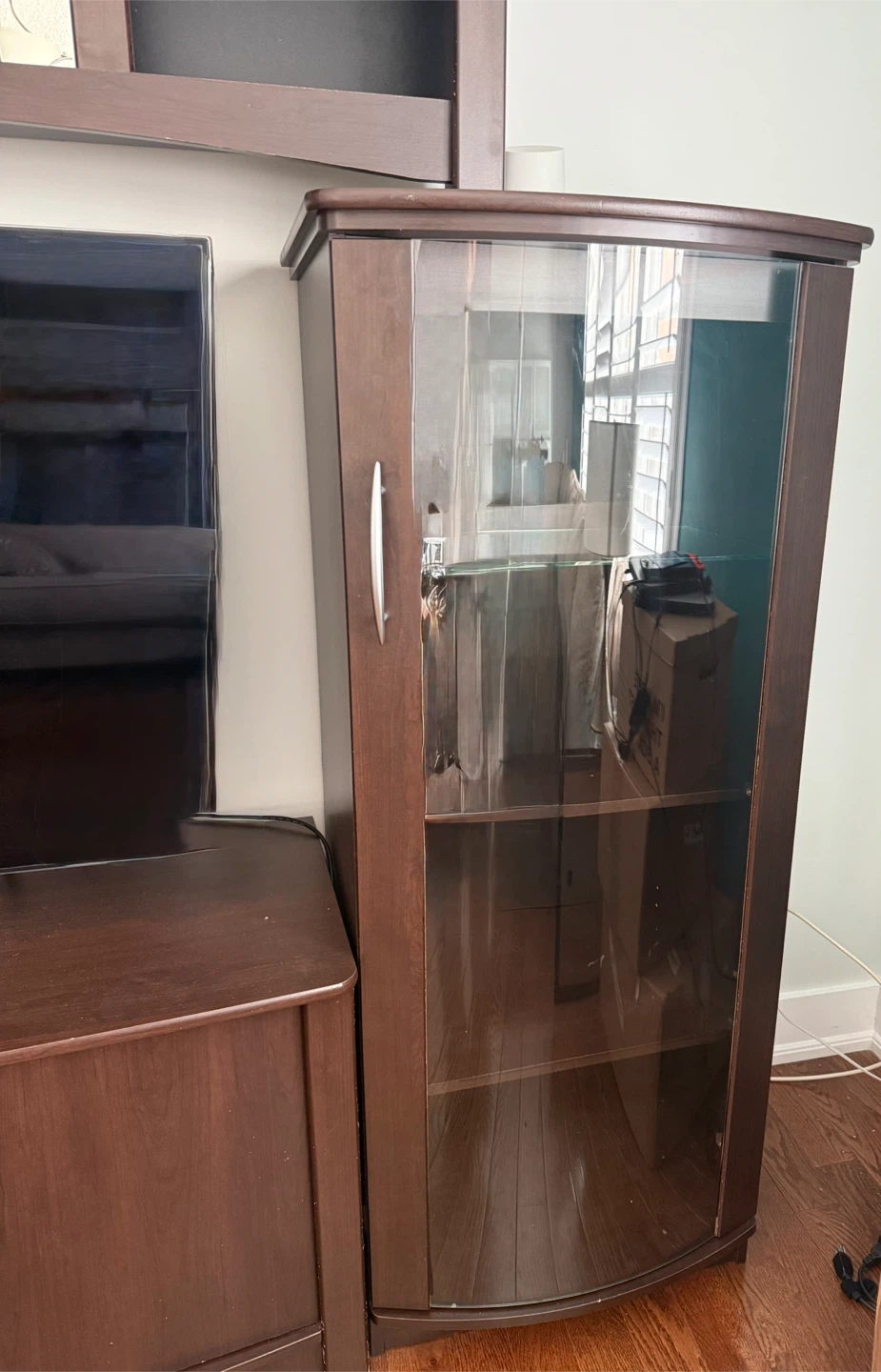 MOVING SALE - Dark Wood Entertainment Unit with Glass Cabinets - photo 3