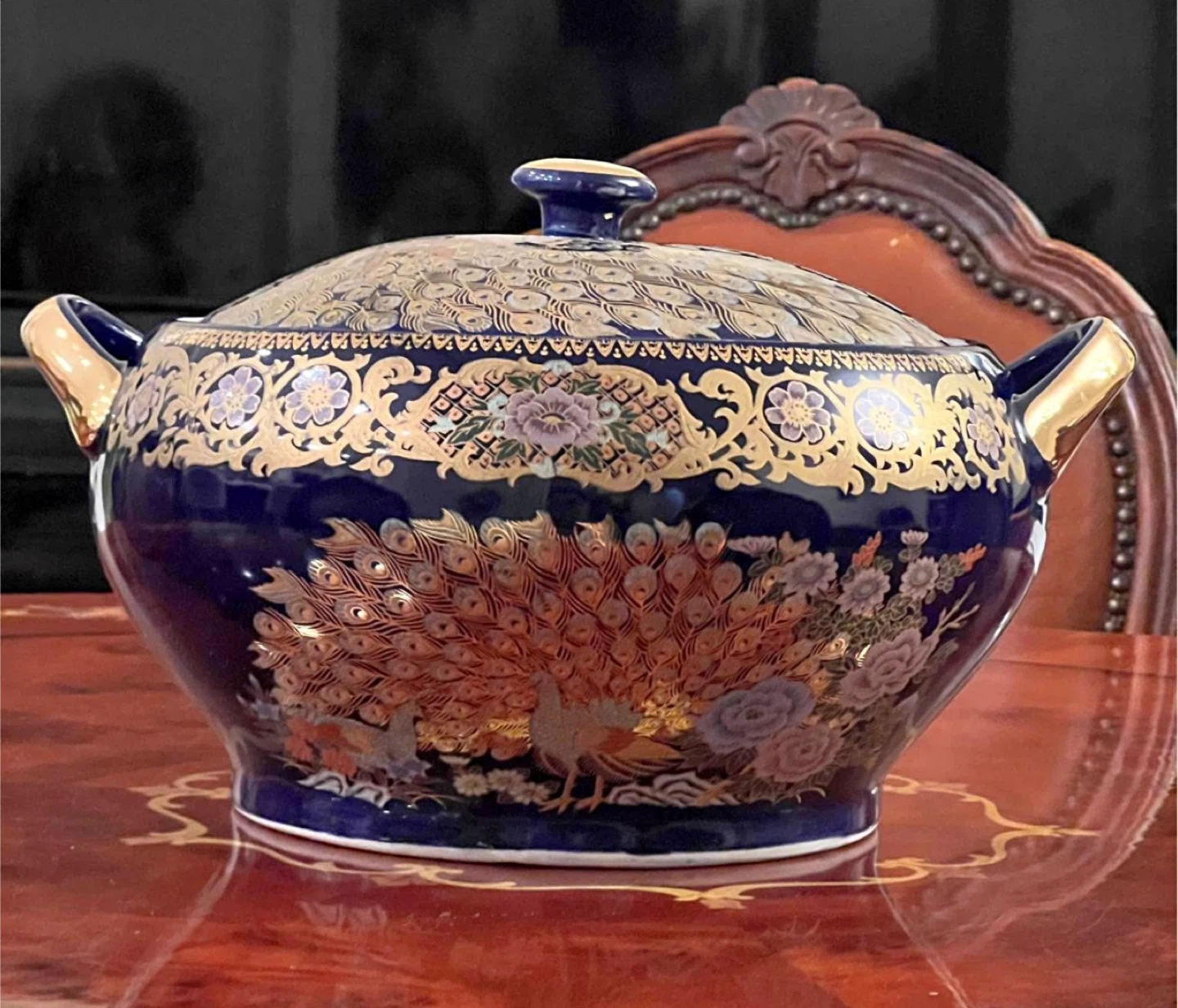 Decorative Ceramic Serving Bowl with Lid