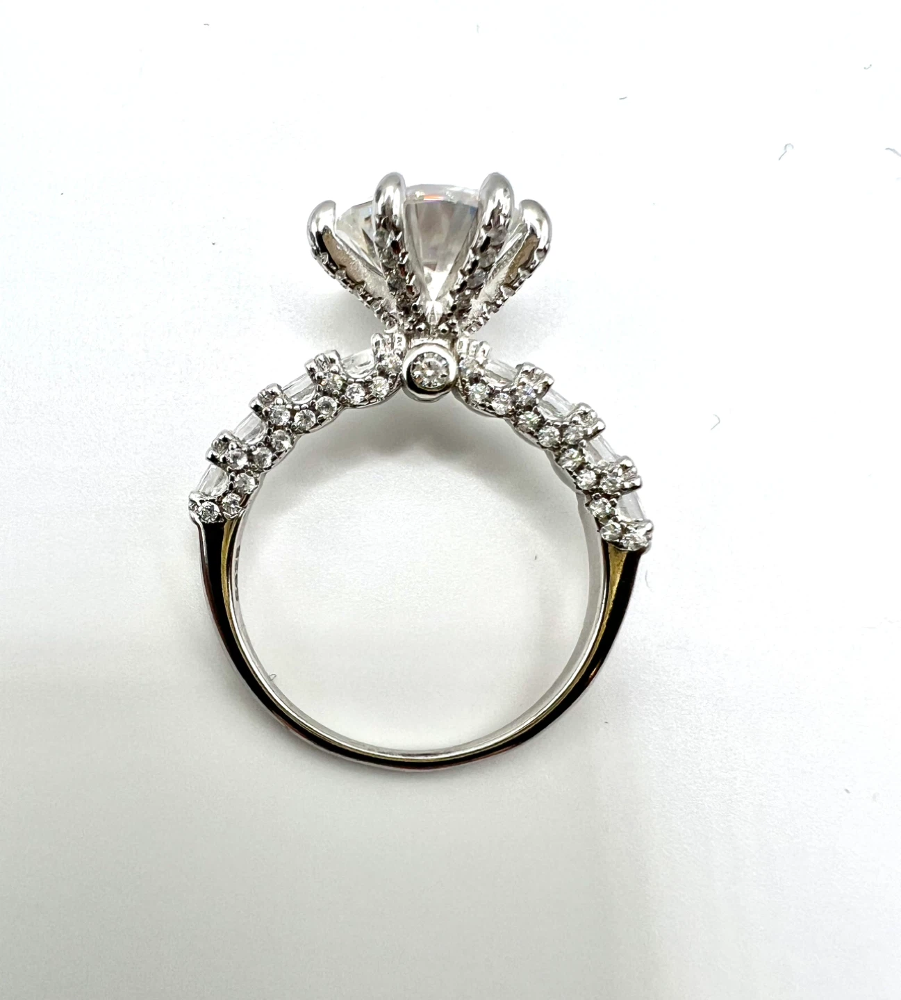 3Carat Moissanite  Engagement Ring with GRA Certificate - photo 3