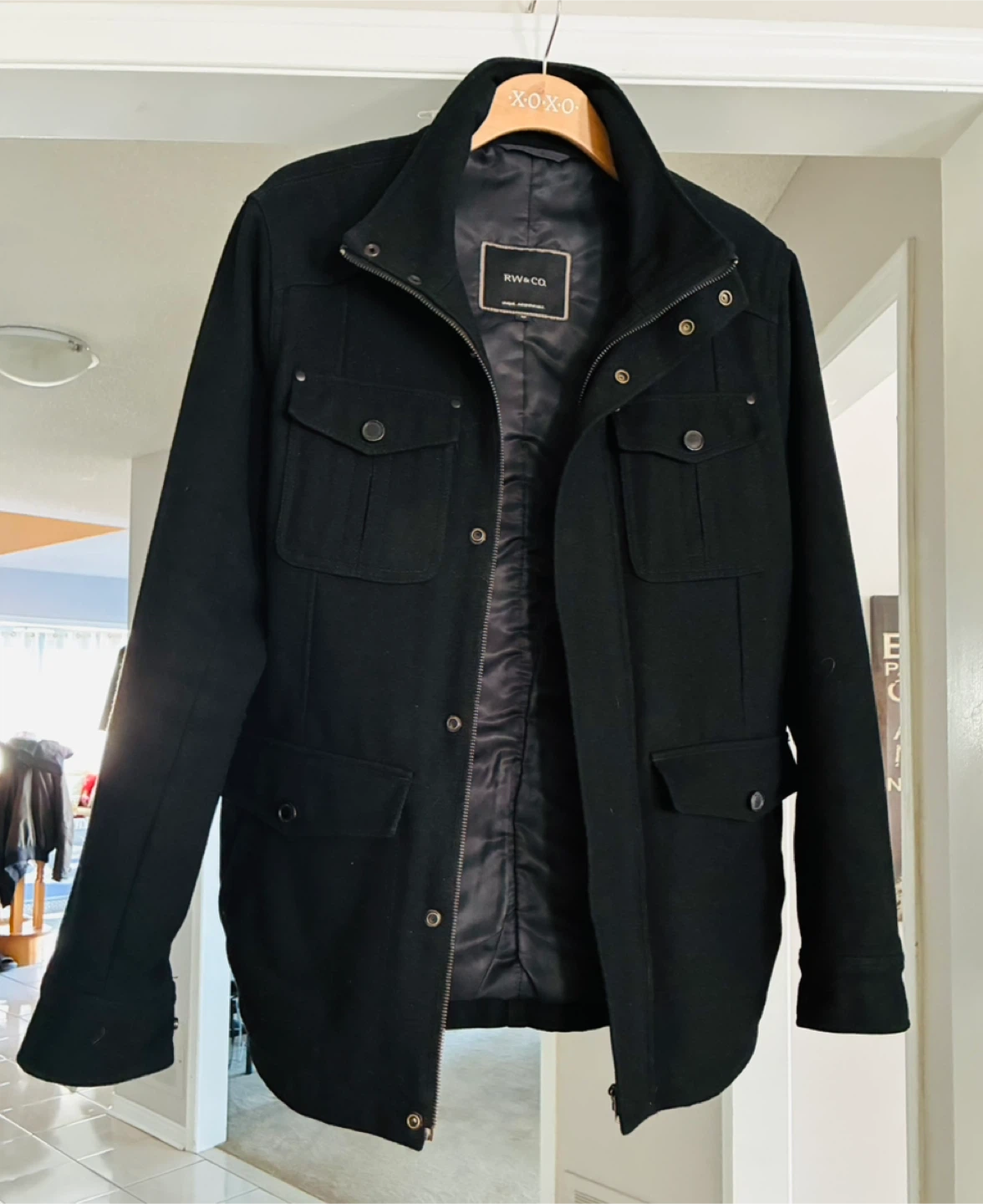 Beautiful mens winter jacket R&W and Co.  Small Size