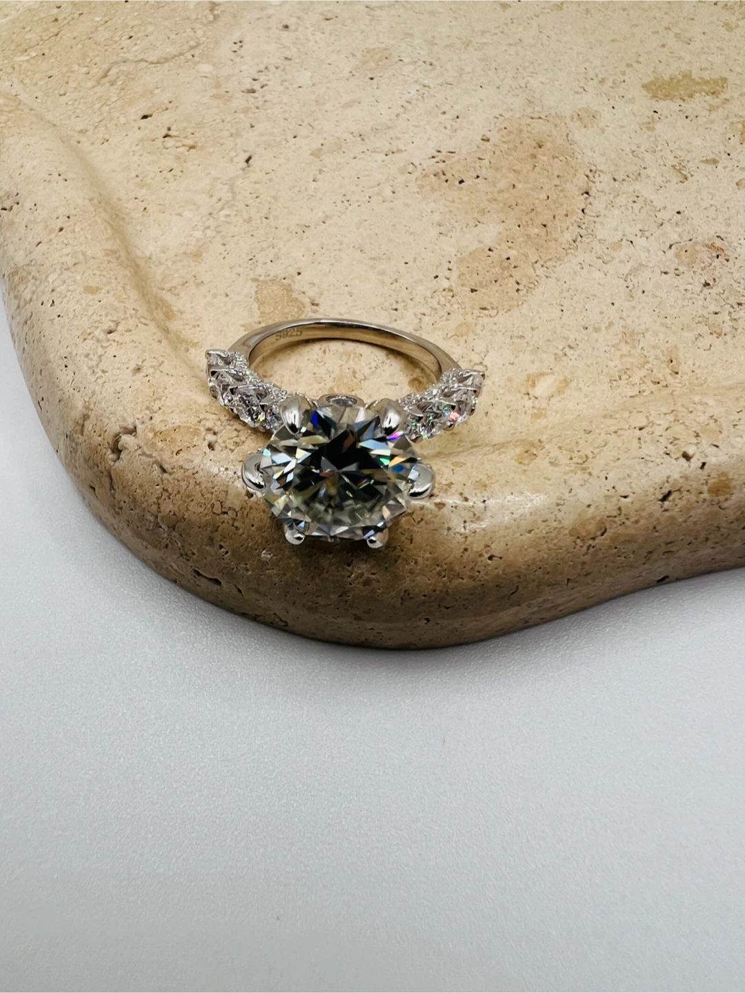 5 Carat Moussanite 925 Sterling Silver engagement ring - photo 3