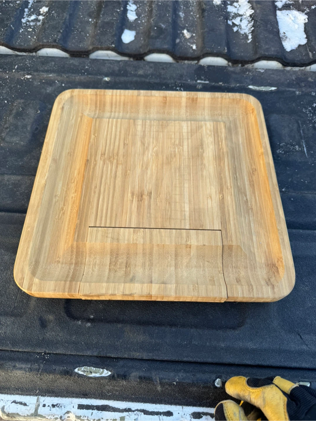 Dynamic Gear Bamboo Cheese Board with Utensils