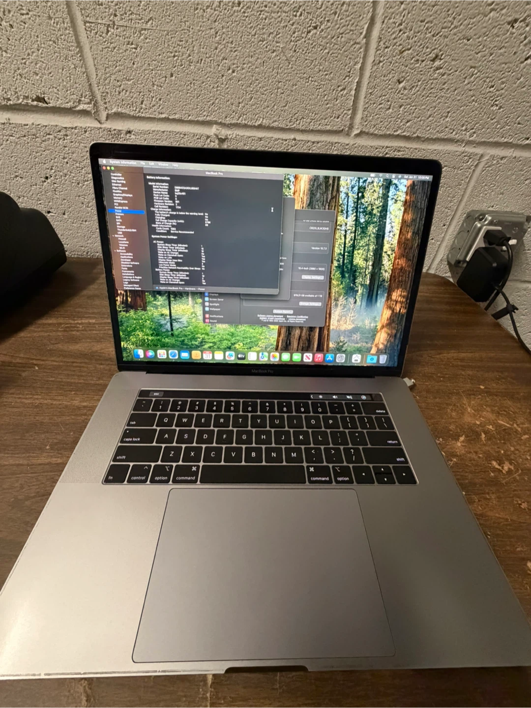 MacBook Pro 15in - photo 3