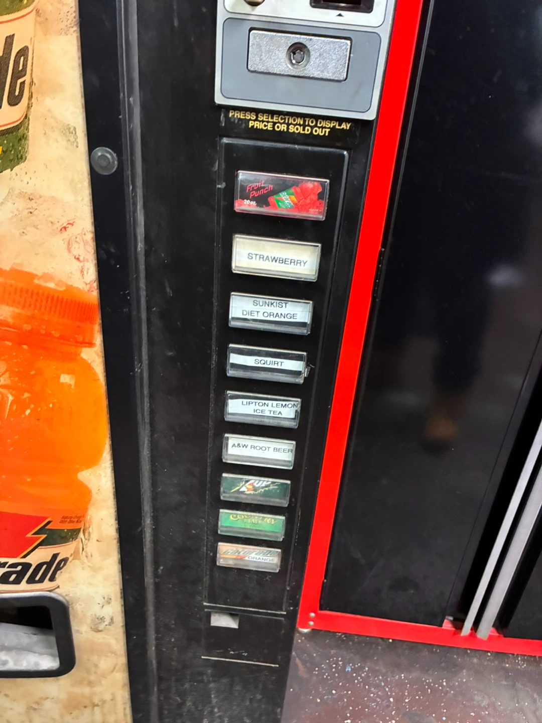 Gatorade Vending Machine - photo 4