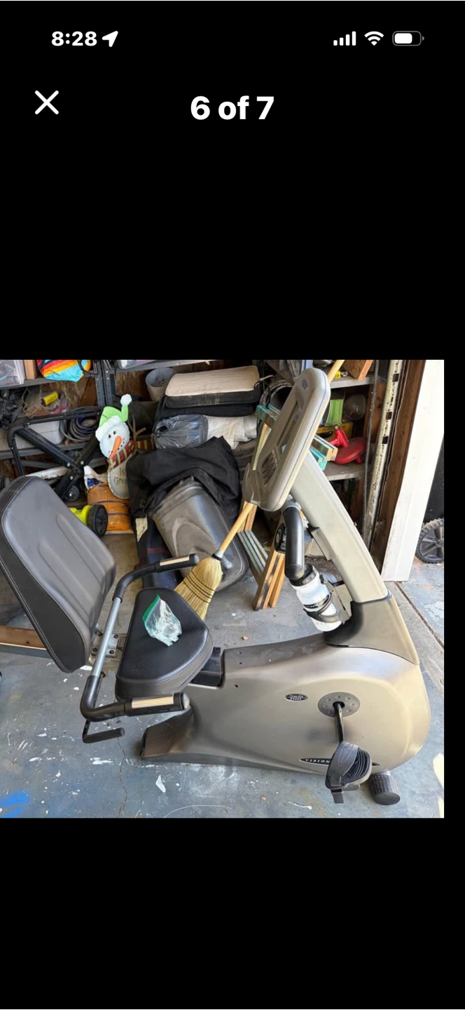 Vision Fitness R2000 Recumbent Exercise Bike - photo 3