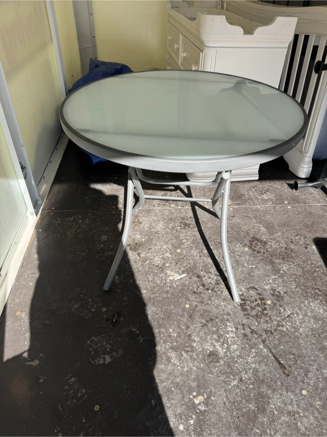 Round Glass Top Folding Table - photo 3