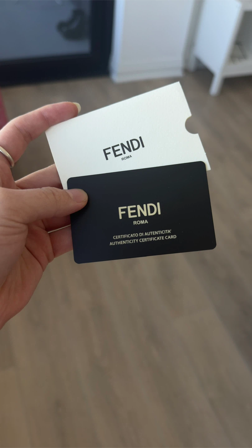 Fendi Sunglasses - photo 3