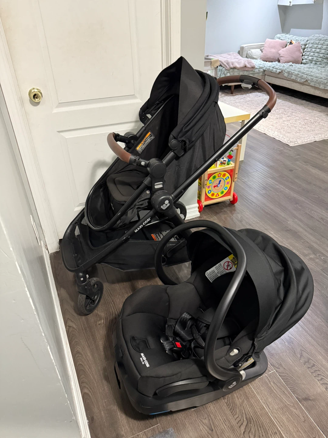 Maxi Cosi Zelia Stroller and car seat