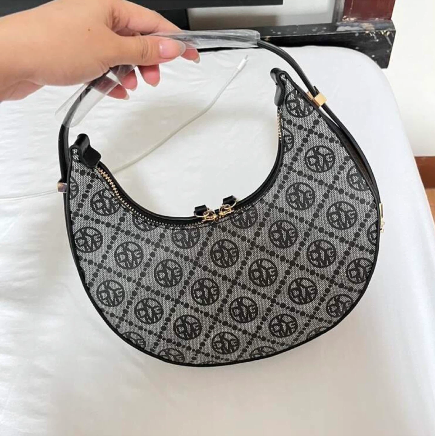 Hobo Bag - photo 3