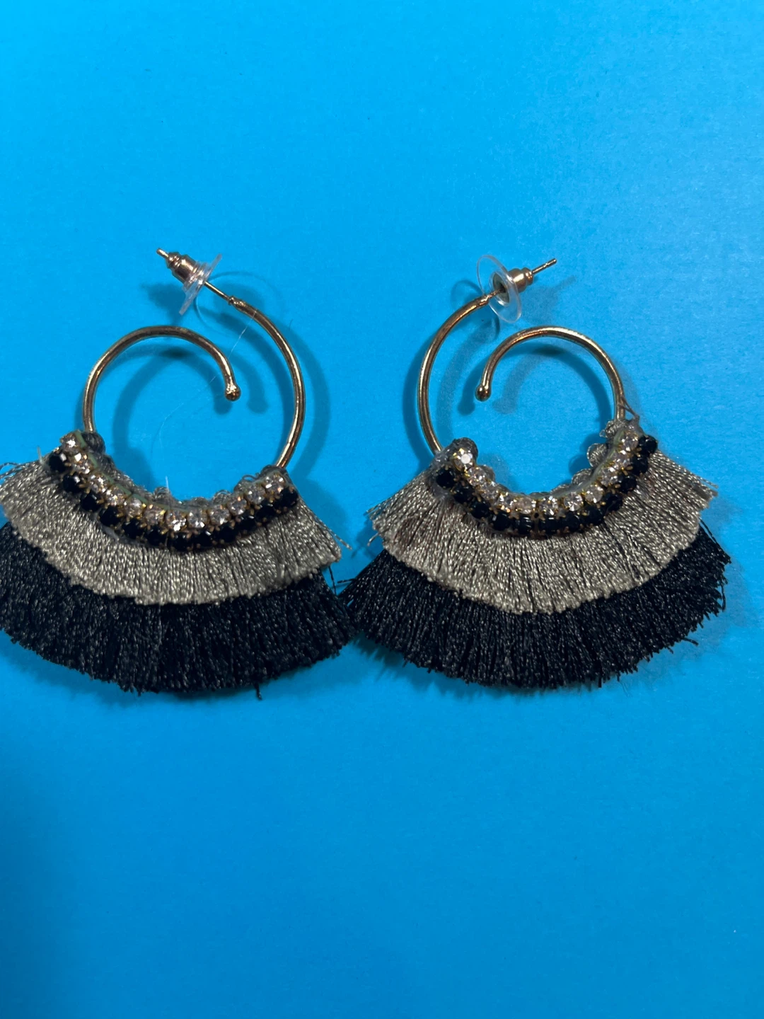 5 pairs of earrings all for $12 - photo 4