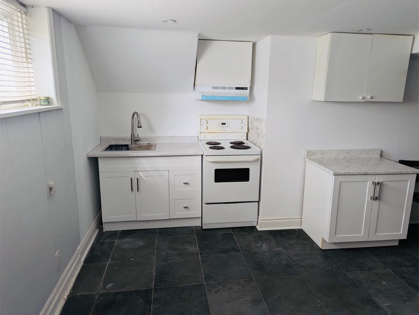 2 Bedroom Basement Apartment - photo 5