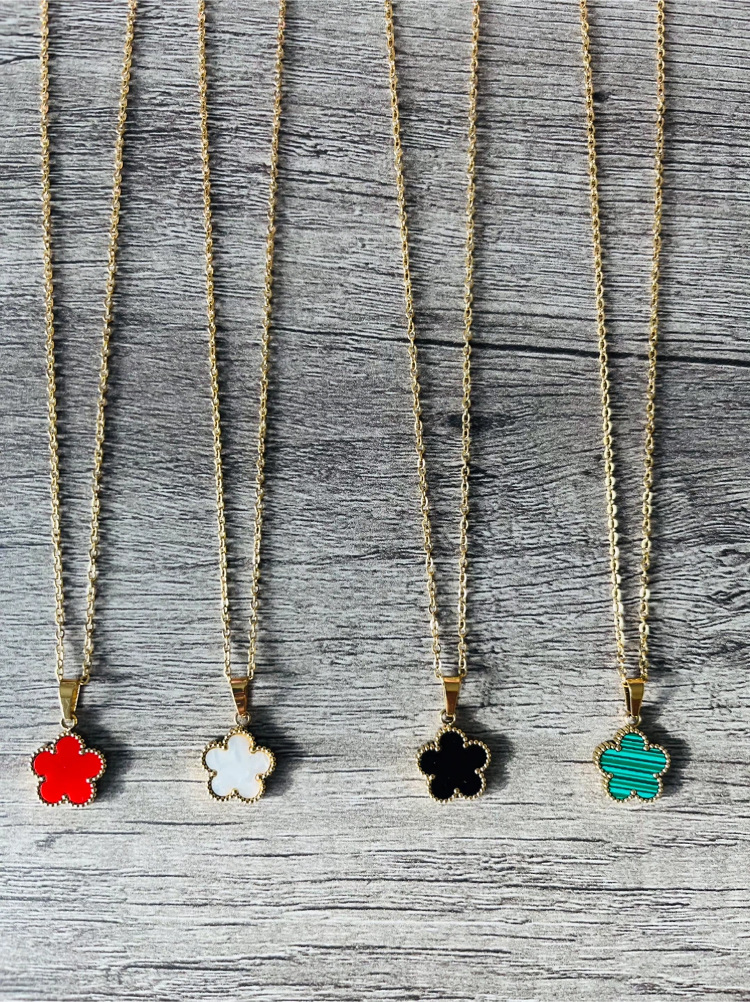 Necklaces new - photo 3