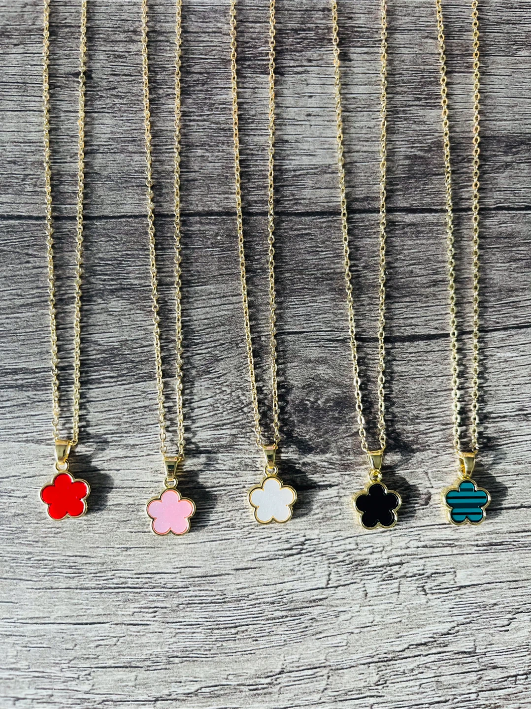 Necklaces new - photo 4