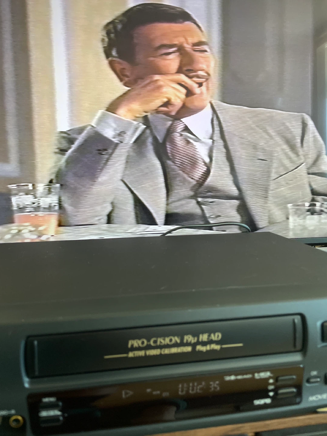 JVC HR-VP656U Pro-Cision VCR VHS Player No Remote - photo 3
