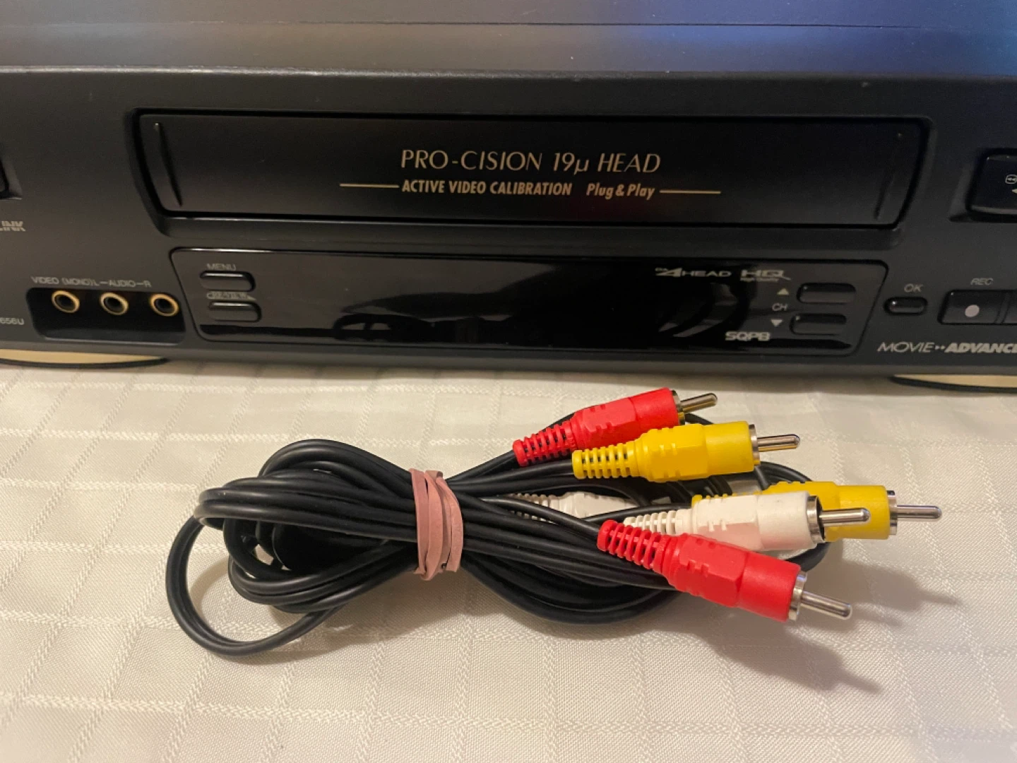 JVC HR-VP656U Pro-Cision VCR VHS Player No Remote - photo 2