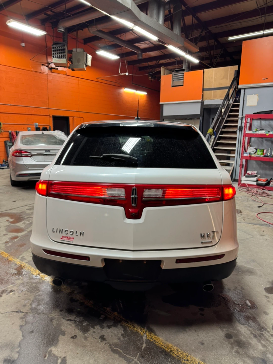 2013 Lincoln MKT · EcoBoost Sport Utility 4D - photo 3