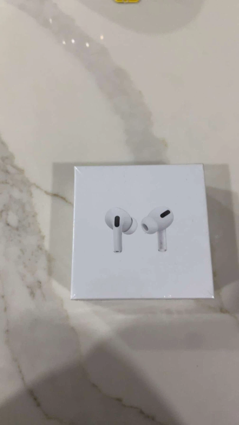 3rd gen AirPods Pro with Wireless Charging Case - photo 2