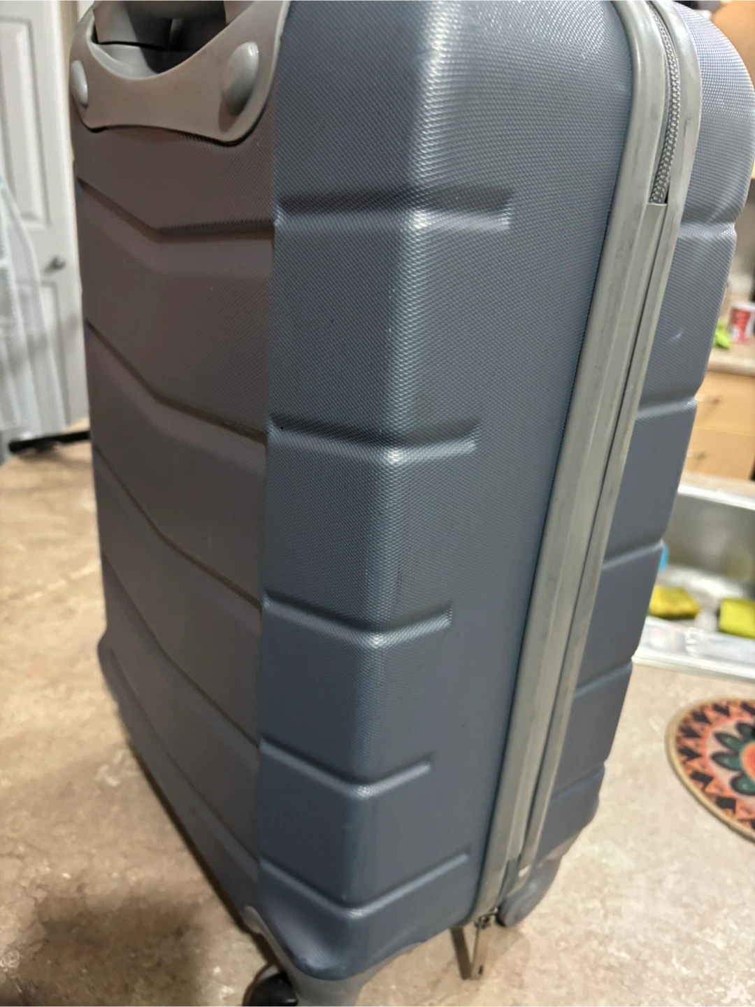Jetstream Grey Hardshell Carry On  Suitcase - photo 2