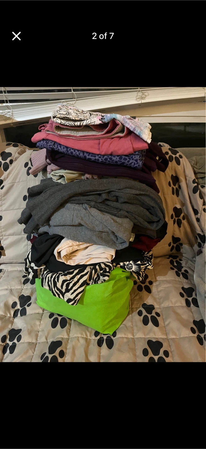 Women's Large Lot clothes - photo 2
