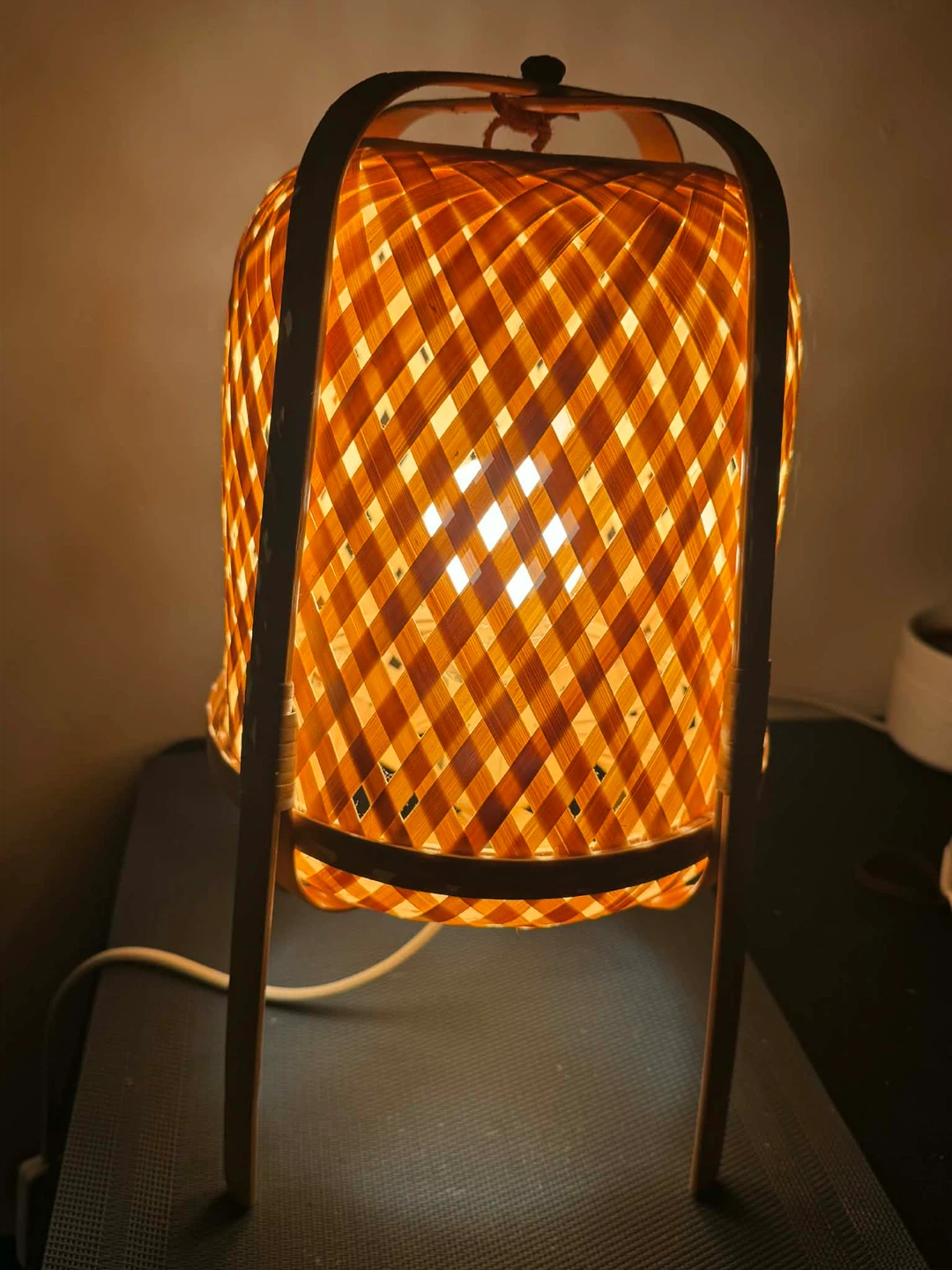 Woven Bamboo Table Lamp