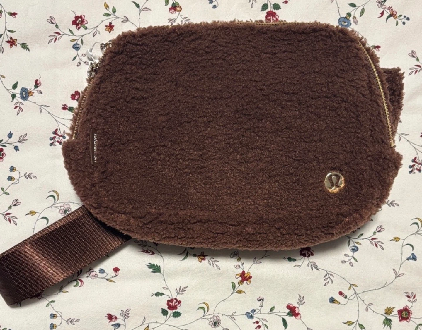Lululemon Everywhere Belt Bag Fleece Brown Large - photo 3