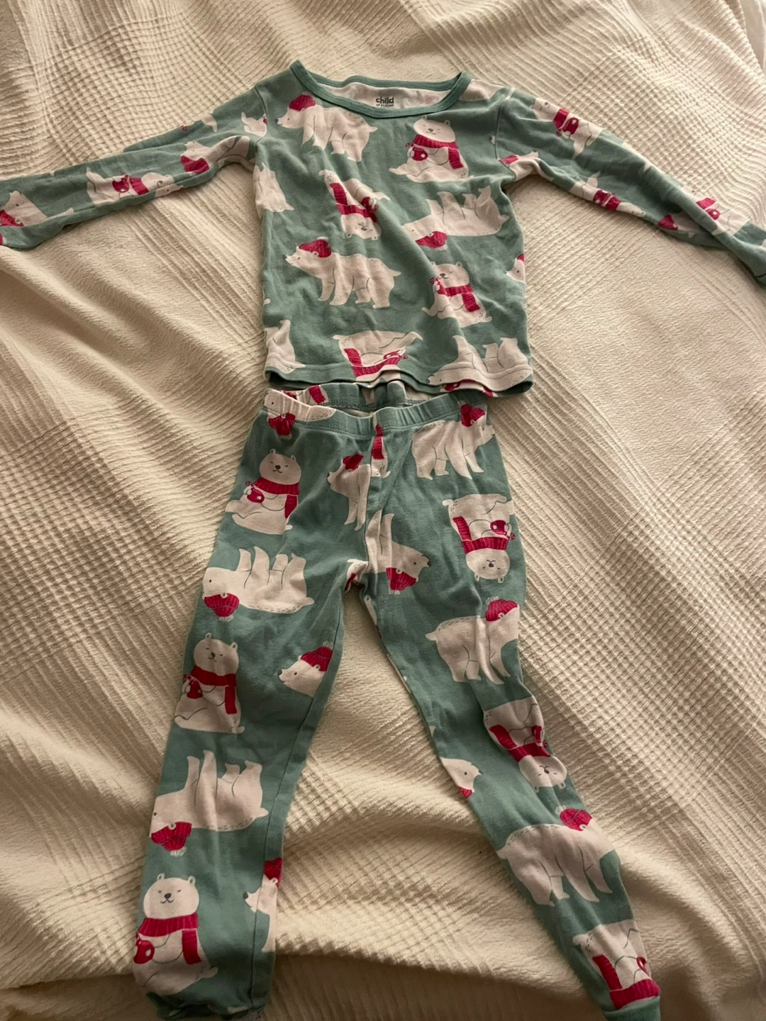 Child of Mine by Carter's Pajama Set Size 4T - photo 2