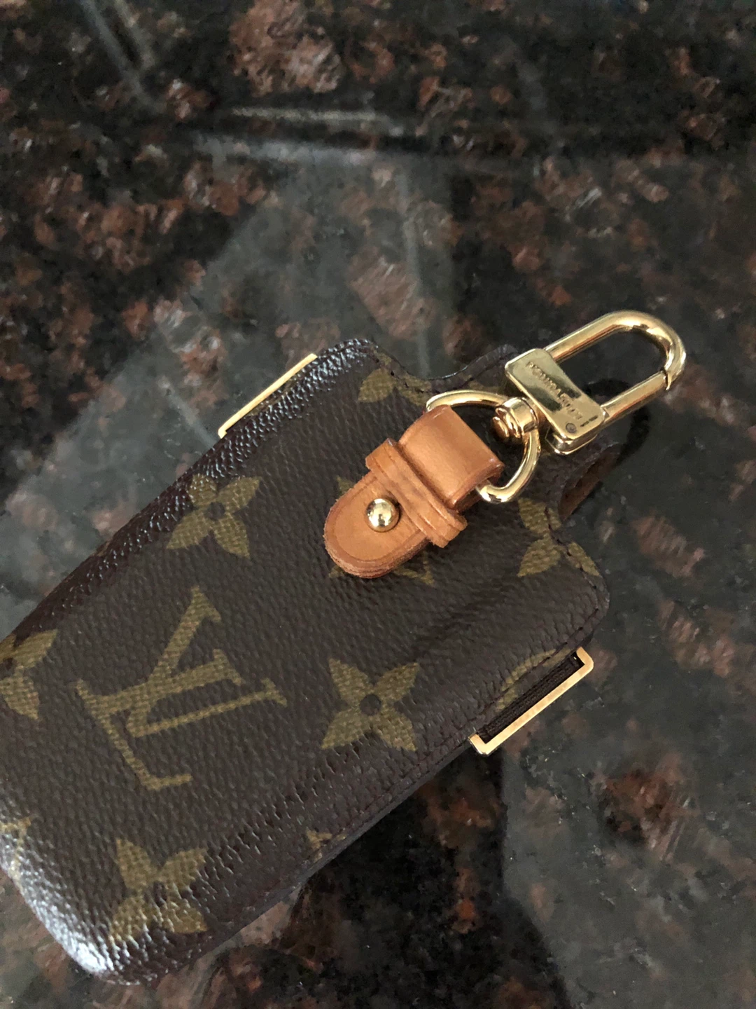 Louis Vuitton accessory - photo 2
