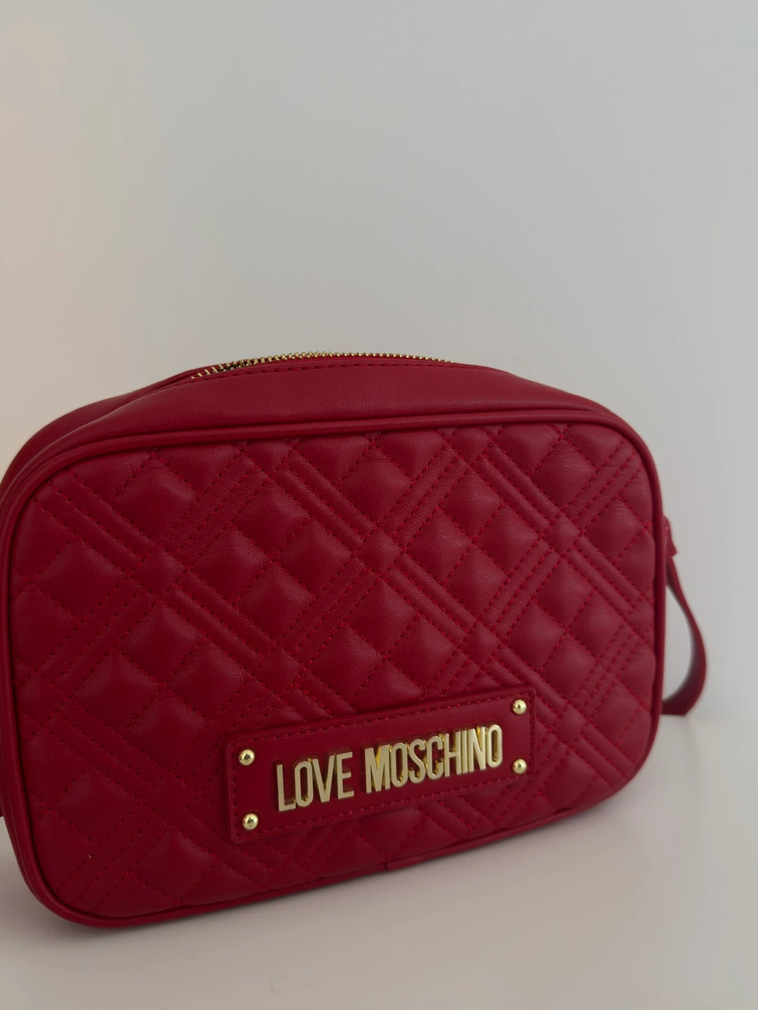 Red Quilted Love Moschino Camera Bag - photo 3