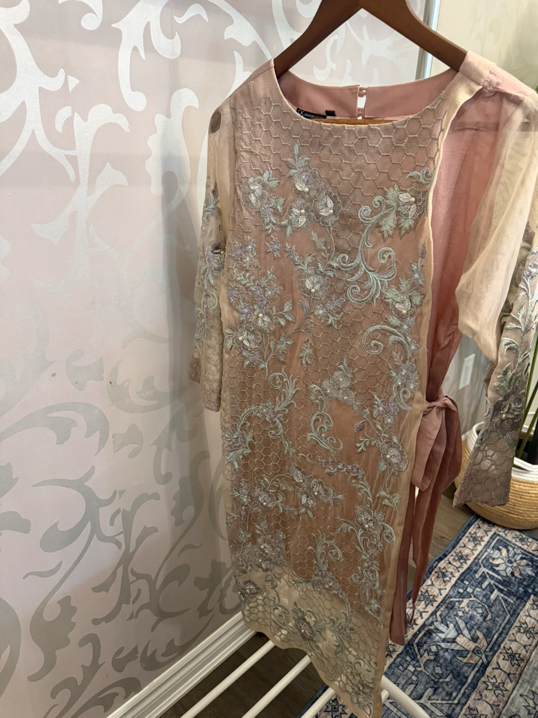 Embroidered Kurti and Pants Set - Pink
