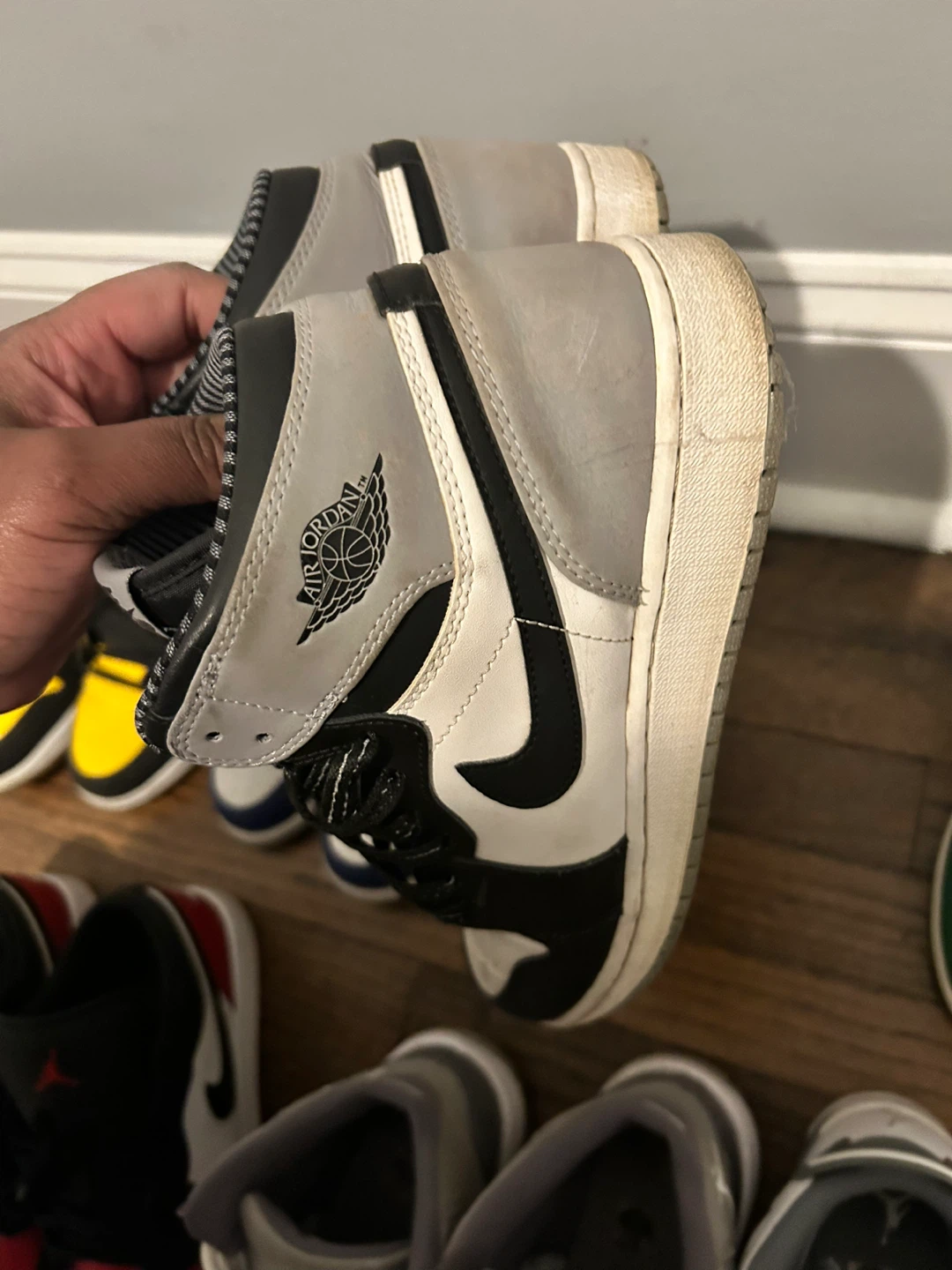 Air Jordan 1 High OG "Light Smoke Grey" - photo 2