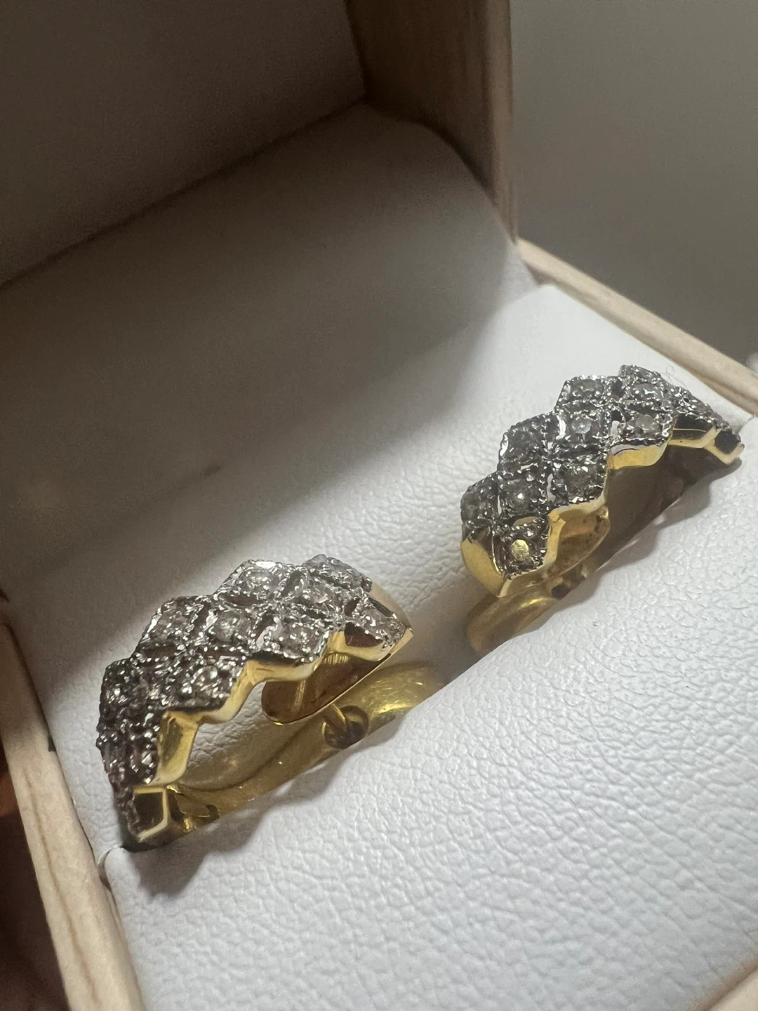 14 k Gold and Diamond Hoop Earrings - photo 2
