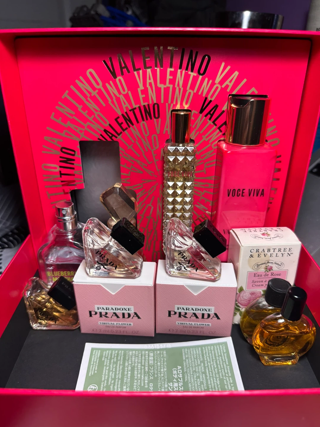 Woman’s Perfumes Set